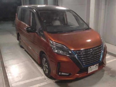 NISSAN SERENA