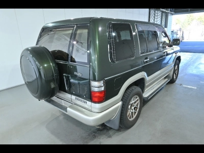 ISUZU BIGHORN