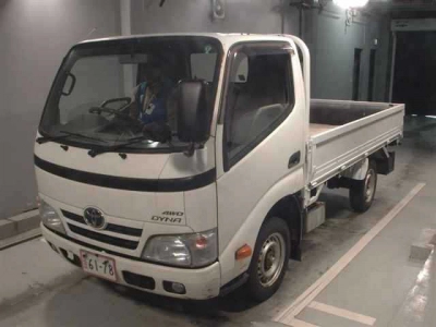TOYOTA DYNA