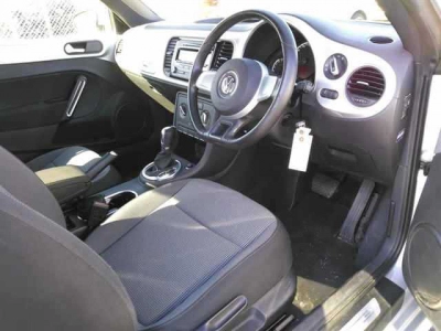 VOLKSWAGEN THE BEETLE