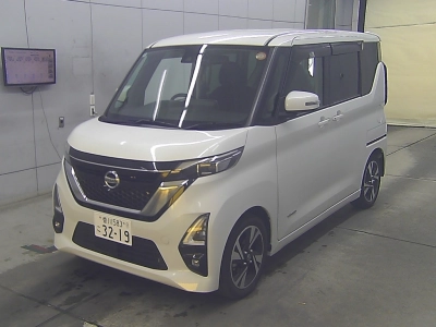 NISSAN ROOX
