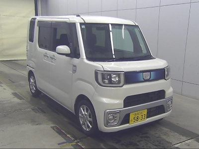 DAIHATSU WAKE