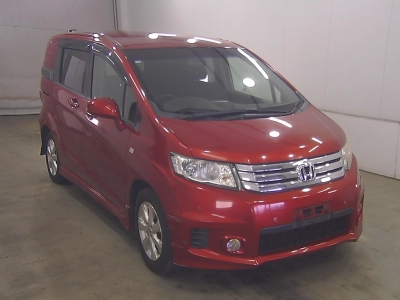 HONDA FREED SPIKE