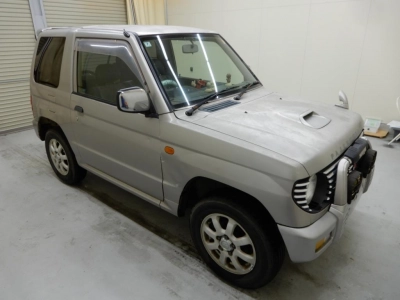 MITSUBISHI PAJERO MINI