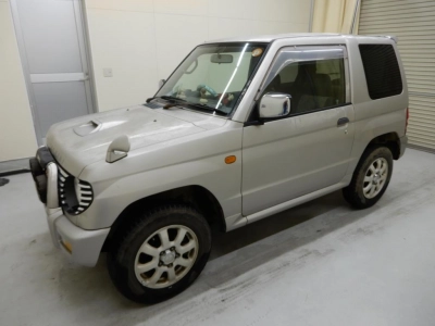 MITSUBISHI PAJERO MINI