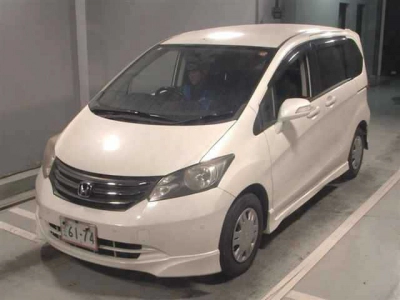HONDA FREED
