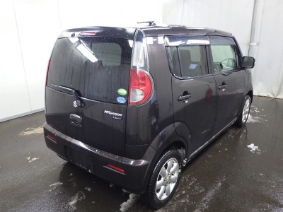 SUZUKI MRWAGON