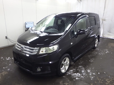 HONDA FREED SPIKE