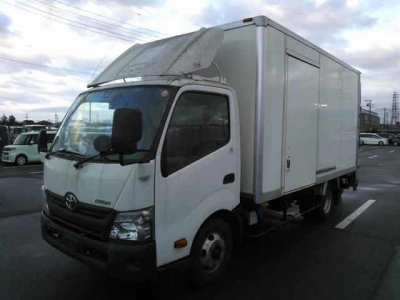 TOYOTA DYNA