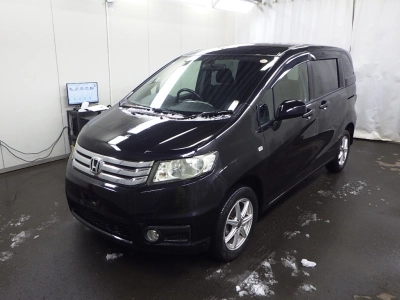 HONDA FREED SPIKE