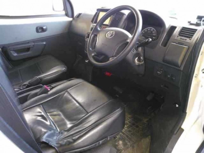 TOYOTA LITE ACE TRUCK