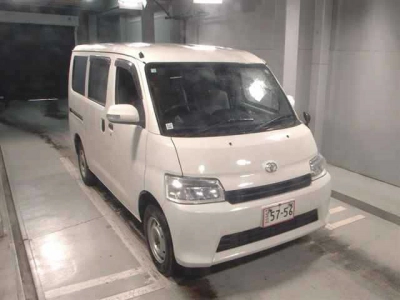 TOYOTA TOWN ACE VAN