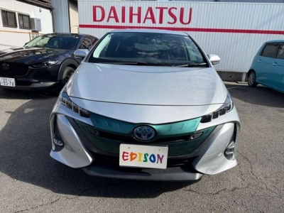 TOYOTA PRIUS PHV
