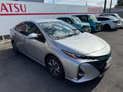 TOYOTA PRIUS PHV