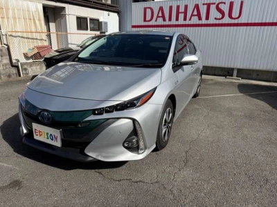 TOYOTA PRIUS PHV