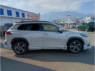 TOYOTA COROLLA CROSS