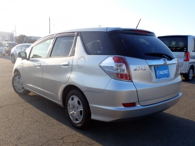HONDA FIT SHUTTLE HYBRID