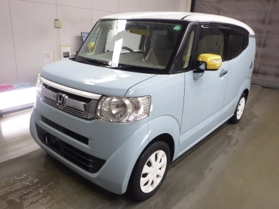 HONDA N-BOX SLASH