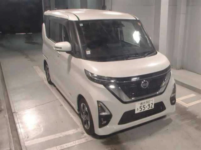 NISSAN ROOX