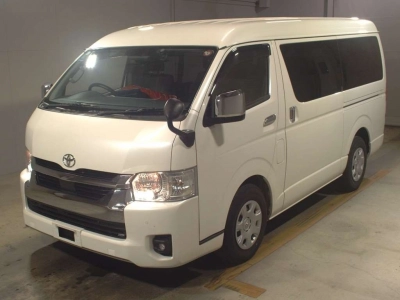 TOYOTA HIACE WAGON