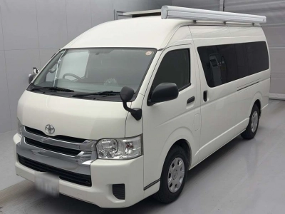TOYOTA REGIUS VAN