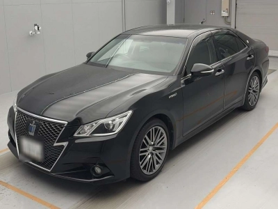 TOYOTA CROWN HYBRID