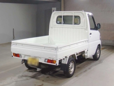NISSAN CLIPPER TRUCK
