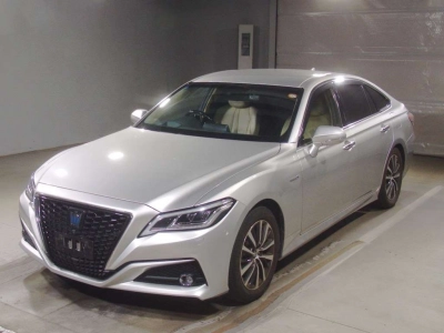 TOYOTA CROWN HYBRID