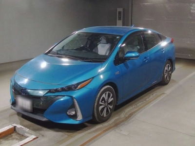 TOYOTA PRIUS PHV