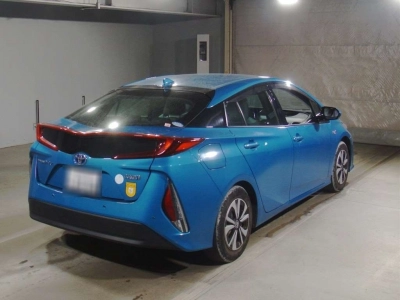 TOYOTA PRIUS PHV