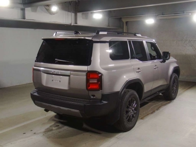 TOYOTA LAND CRUISER 250