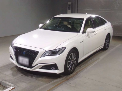 TOYOTA CROWN HYBRID