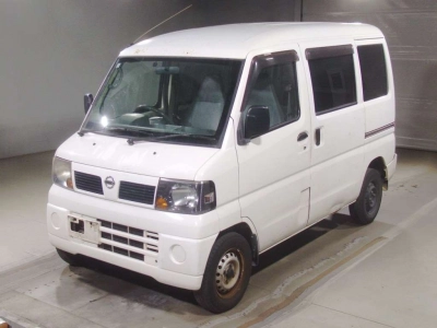 NISSAN CLIPPER VAN