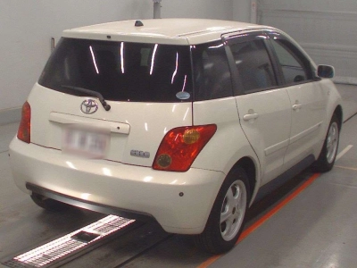 TOYOTA IST