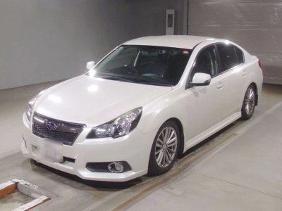 SUBARU LEGACY B4