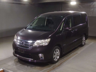 NISSAN SERENA
