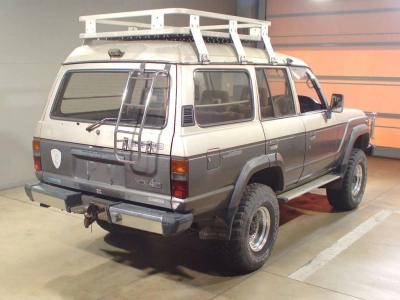 TOYOTA LAND CRUISER 60