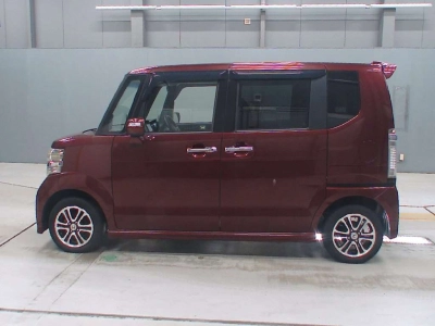 HONDA N BOX CUSTOM