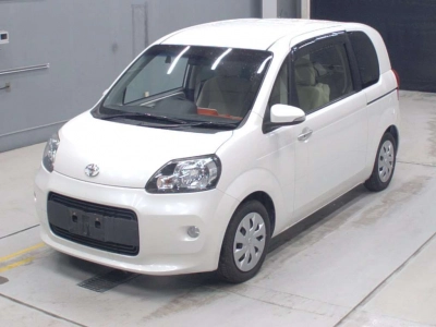 TOYOTA PORTE