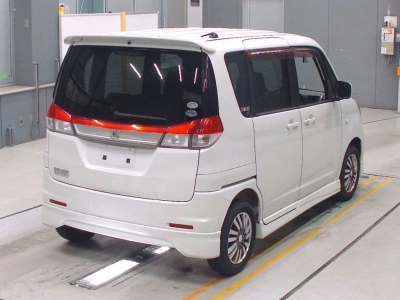 MITSUBISHI DELICA D:2