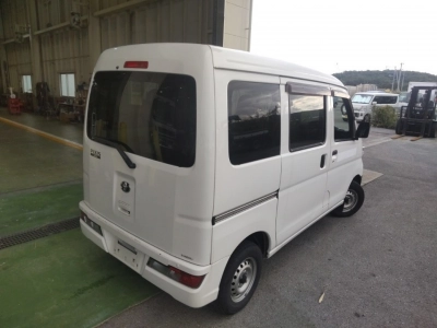 TOYOTA PIXIS VAN