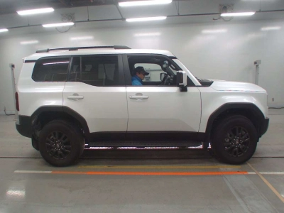 TOYOTA LAND CRUISER 250