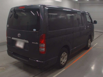 TOYOTA REGIUS VAN
