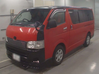 TOYOTA HIACE VAN