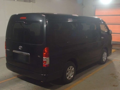 TOYOTA HIACE WAGON