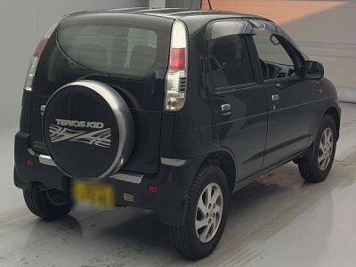 DAIHATSU TERIOS KID