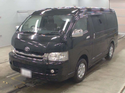 TOYOTA HIACE WAGON