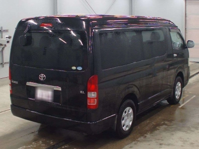 TOYOTA HIACE WAGON