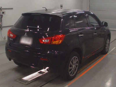 MITSUBISHI RVR