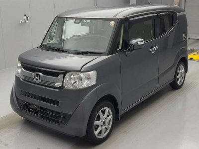 HONDA N-BOX SLASH